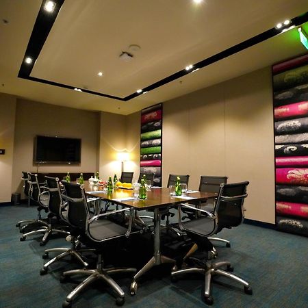 Fairfield by Marriott Bengaluru Rajajinagar Hotell Exteriör bild