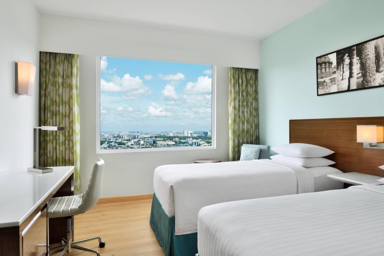 Fairfield by Marriott Bengaluru Rajajinagar Hotell Exteriör bild