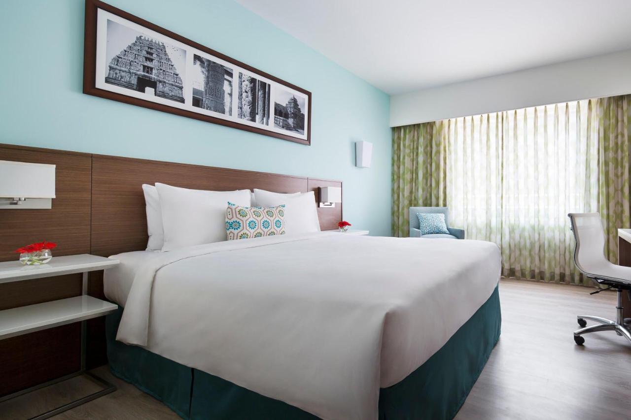 Fairfield by Marriott Bengaluru Rajajinagar Hotell Exteriör bild