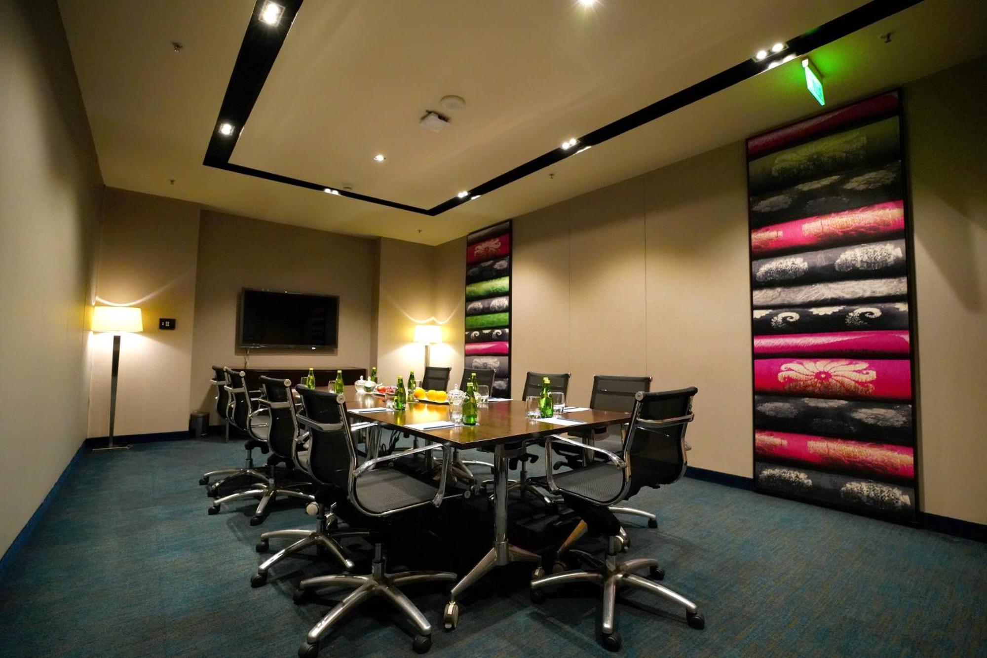 Fairfield by Marriott Bengaluru Rajajinagar Hotell Exteriör bild