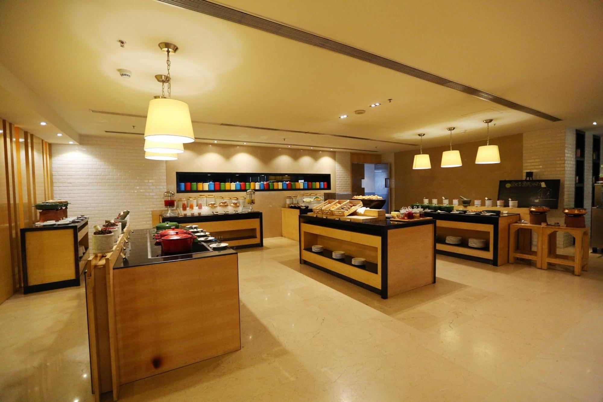 Fairfield by Marriott Bengaluru Rajajinagar Hotell Exteriör bild