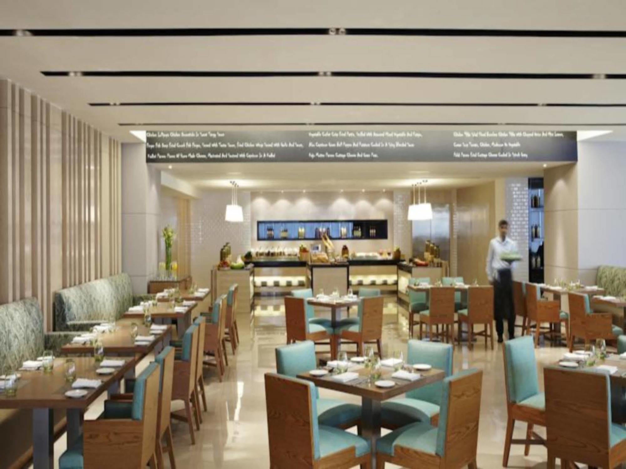 Fairfield by Marriott Bengaluru Rajajinagar Hotell Exteriör bild
