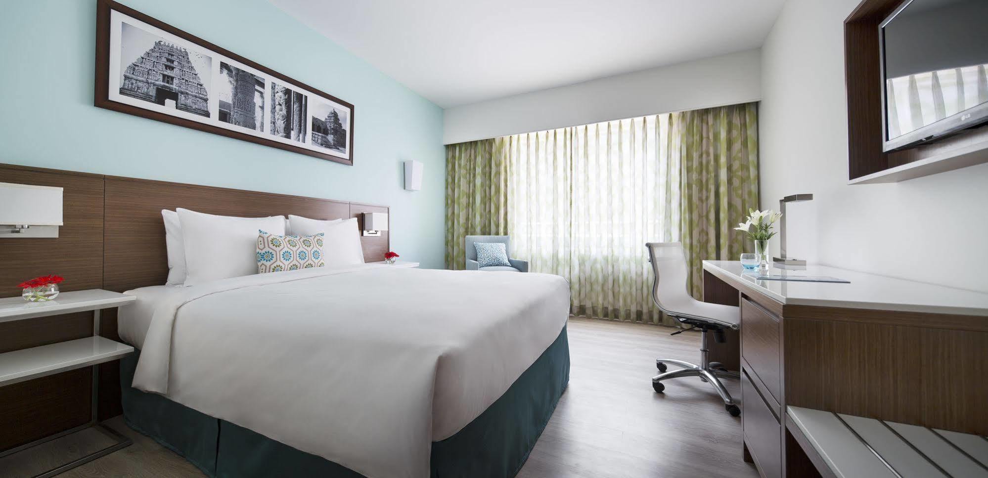 Fairfield by Marriott Bengaluru Rajajinagar Hotell Exteriör bild